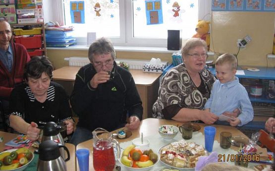 Grafika #23: Dzień Babci i Dziadka -grupa maluszków 21.01.2016