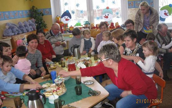 Grafika #24: Dzień Babci i Dziadka -grupa maluszków 21.01.2016