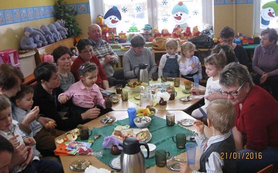 Grafika #30: Dzień Babci i Dziadka -grupa maluszków 21.01.2016