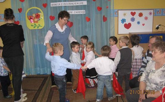Grafika #7: Dzień Babci i Dziadka -grupa maluszków 21.01.2016