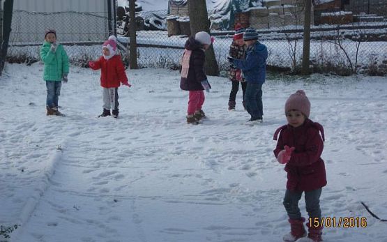 Grafika #3: Zabawy na śniegu 15.01.2016r.