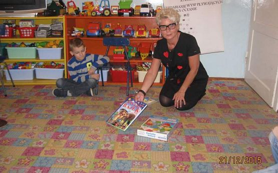 Grafika #1: Wręczenie nagrody w konkursie plastycznym 21.12.2015r.