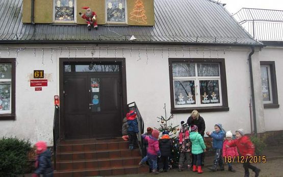 Grafika #10: Ubieramy choinkę 18.12.2015r.