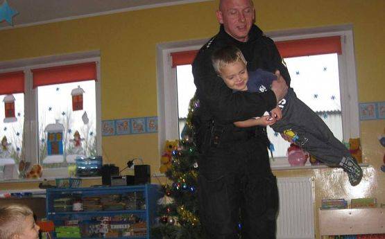 Grafika #6: Spotkanie z policjantem 17.12.2015r.