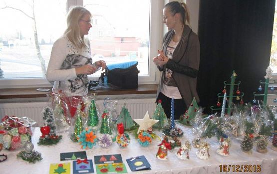 Grafika #1: Świąteczne zamieszanie 16.12.2015r.