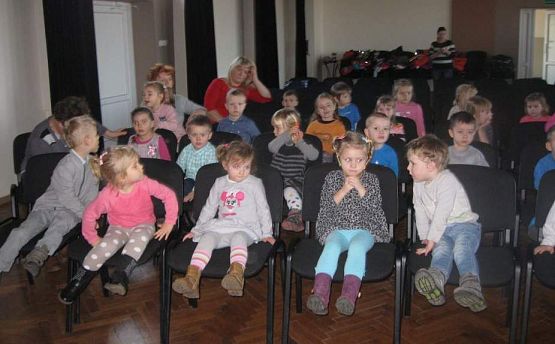 Grafika #0: Teatrzyk Zamieszanie ze świętami 07.12.2015r.