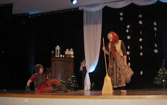 Grafika #9: Teatrzyk Zamieszanie ze świętami 07.12.2015r.