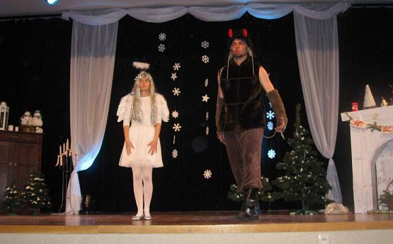 Grafika #11: Teatrzyk Zamieszanie ze świętami 07.12.2015r.