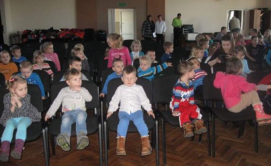 Grafika #1: Teatrzyk Zamieszanie ze świętami 07.12.2015r.