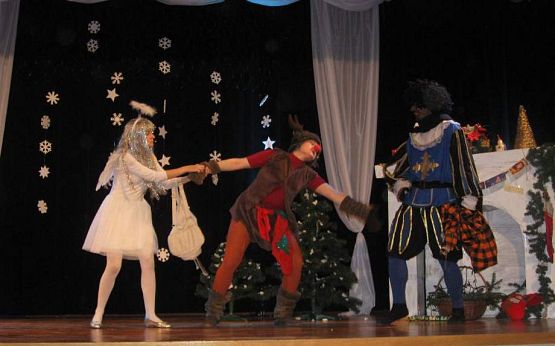 Grafika #8: Teatrzyk Zamieszanie ze świętami 07.12.2015r.