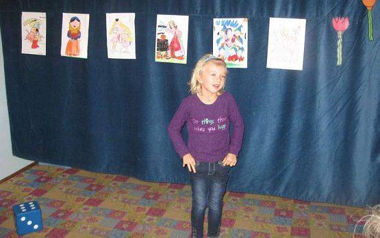 Grafika #9: Lubimy bajki- grupa starszaków 19.11.2015r.