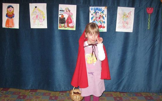 Grafika #4: Lubimy bajki- grupa starszaków 19.11.2015r.