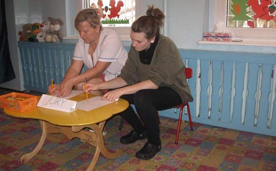 Grafika #5: Lubimy bajki- grupa starszaków 19.11.2015r.