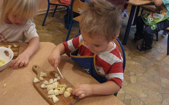 Grafika #12: Zdrowa żywność -sałatka owocowa 10.11.2015 r.