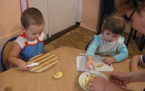 Grafika #15: Zdrowa żywność -sałatka owocowa 10.11.2015 r.