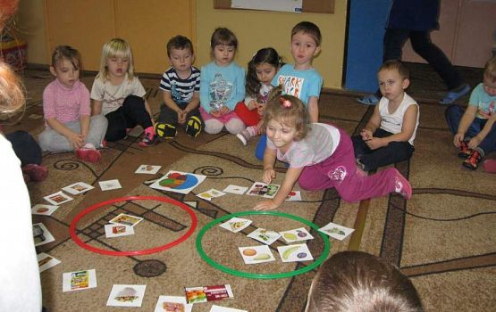 Grafika #8: Zdrowa żywność -sałatka owocowa 10.11.2015 r.