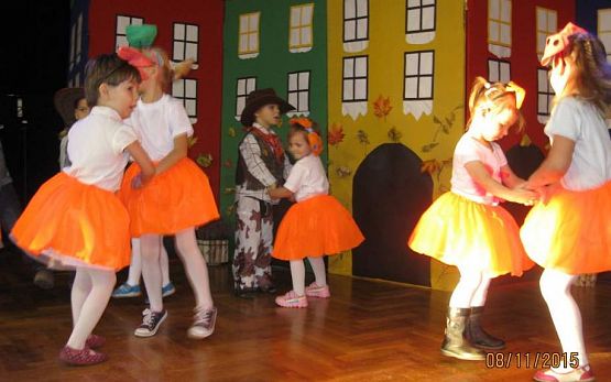 Grafika #4: Dzień Seniora w GOKiS w Wicku 08.11.2015r.