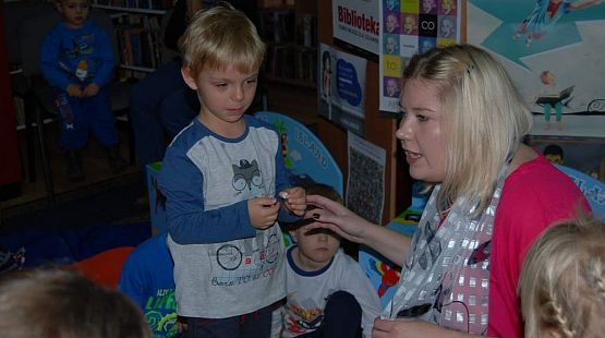 Grafika #12: Warsztaty literackie w Bibliotece Publicznej w Wicku 04.11.2015r.