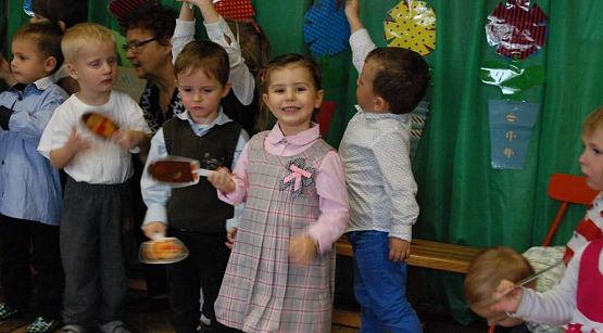 Grafika #19: Dzień Edukacji Narodowej i Pasowanie na Przedszkolaka 16.10.2015r.