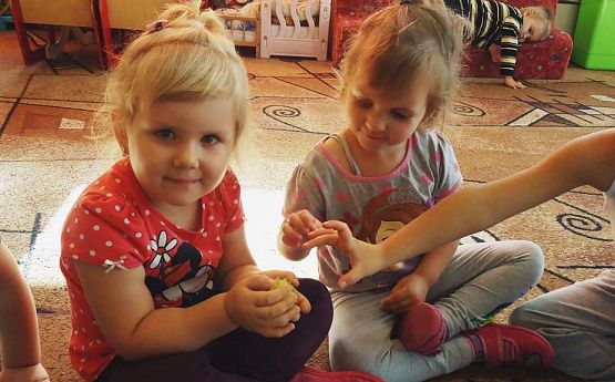 Grafika #15: Jesienne zabawy - Grupa maluszków