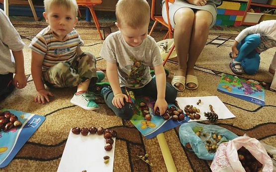 Grafika #19: Jesienne zabawy - Grupa maluszków