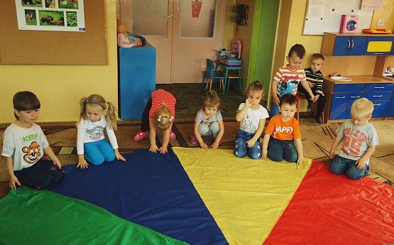 Grafika #4: Jesienne zabawy - Grupa maluszków