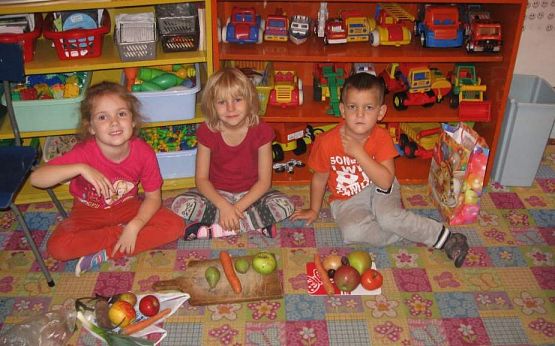 Grafika #1: Sałatka owocowa-Grupa starszaków 02.102015r.