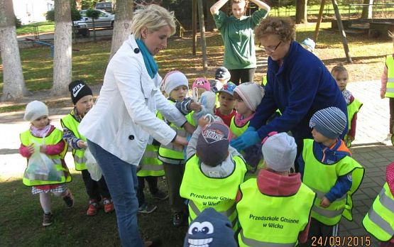 Grafika #13: Udział w Akcji Sprzątania Świata 24.09.2015