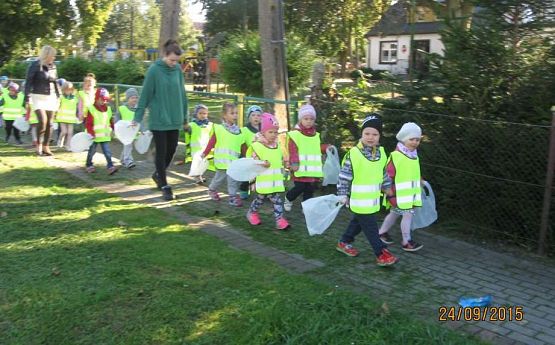 Grafika #1: Udział w Akcji Sprzątania Świata 24.09.2015