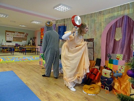 Grafika #2: Przedstawienie teatralne Dziadek do orzechów cz. III