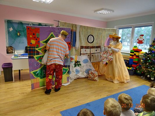 Grafika #3: Przedstawienie teatralne  Dziadek do orzechów cz. I