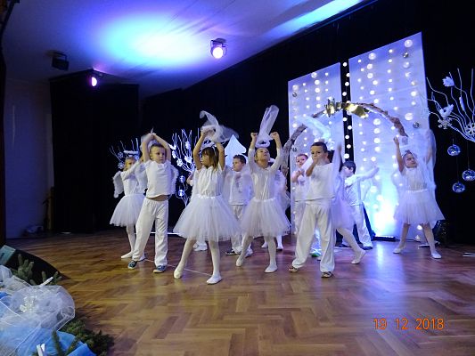 Grafika #4: Musical Bożonarodzeniowy cz. VII