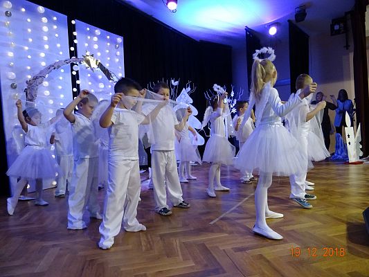 Grafika #6: Musical Bożonarodzeniowy cz. VII