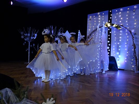 Grafika #8: Musical Bożonarodzeniowy cz. VI