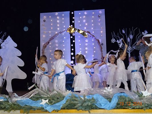 Grafika #1: Musical Bożonarodzeniowy cz. IV