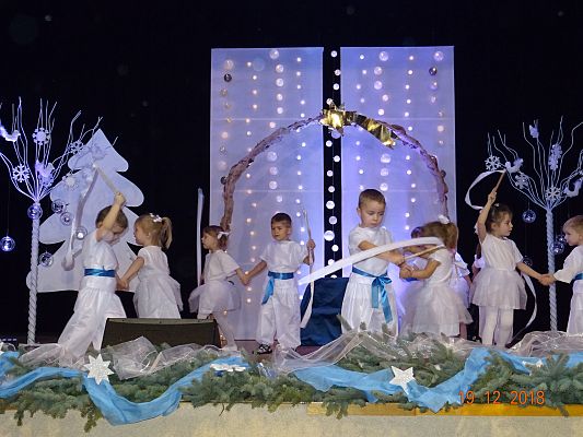 Grafika #2: Musical Bożonarodzeniowy cz. IV