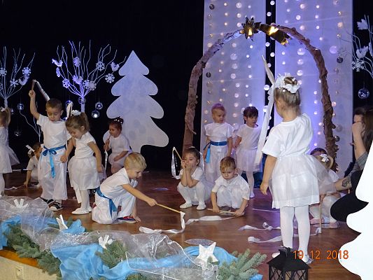 Grafika #4: Musical Bożonarodzeniowy cz. IV