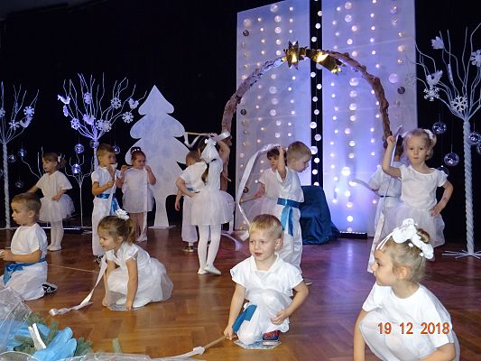 Grafika #7: Musical Bożonarodzeniowy cz. IV