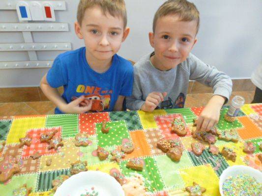 Grafika #1: Przygotowania do Świąt- Sowy