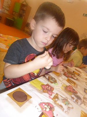 Grafika #2: Przygotowania do Świąt  Motylki