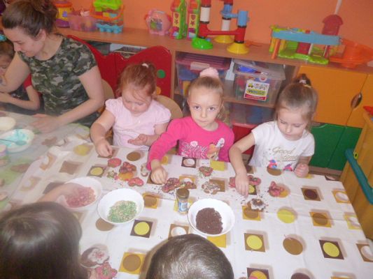 Grafika #3: Przygotowania do  Świąt -Motylki