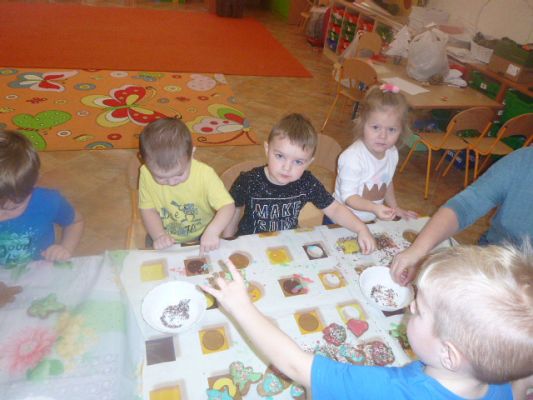 Grafika #7: Przygotowania do  Świąt -Motylki