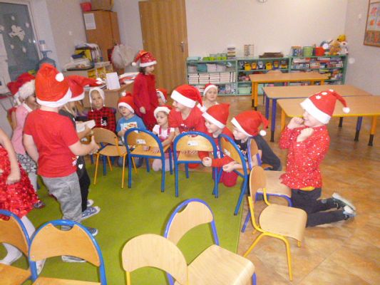 Grafika #1: Mikołajki cz. I Sowy