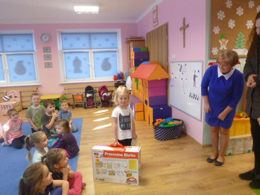 Grafika #1: Rozstrzygnięcie konkursu plastycznego dla przedszkoli Kolorowe liście