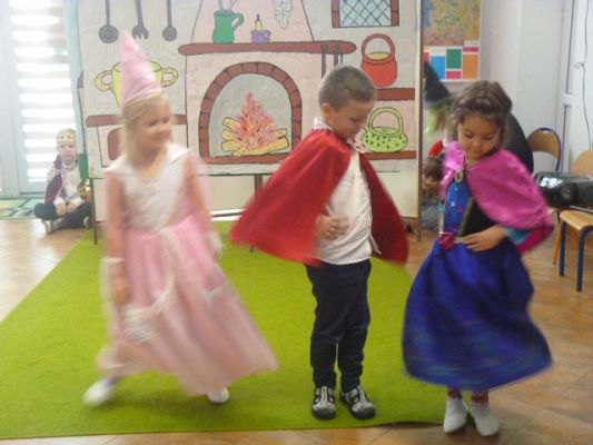 Grafika #4: Andrzejki cz.I Sowy