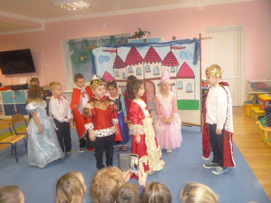 Grafika #0: Niespełnione marzenia Kopciuszka cz. III