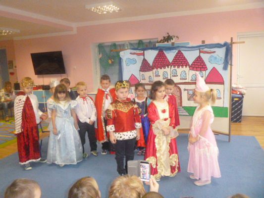 Grafika #1: Niespełnione marzenia Kopciuszka cz. III