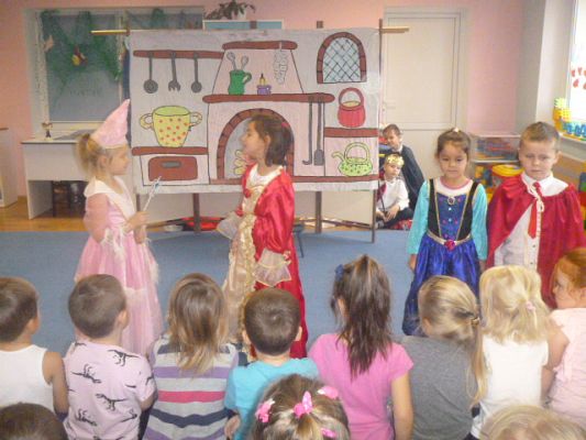 Grafika #8: Niespełnione marzenie Kopciuszka cz. I