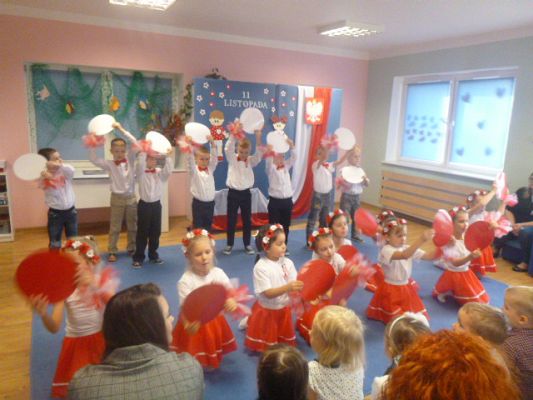 Grafika #8: Obchody Święta Niepodległości cz. III