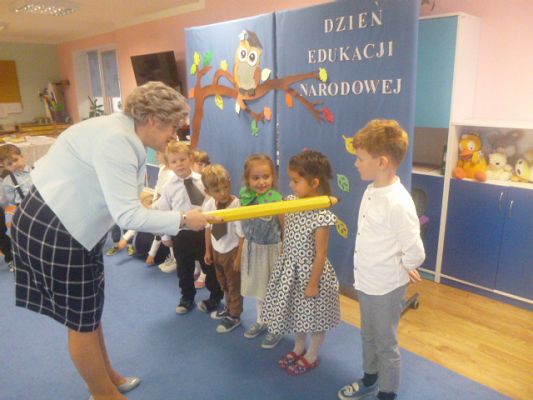 Grafika #3: Dzień Edukacji Narodowej i Pasowanie na Przedszkolaka cz.V